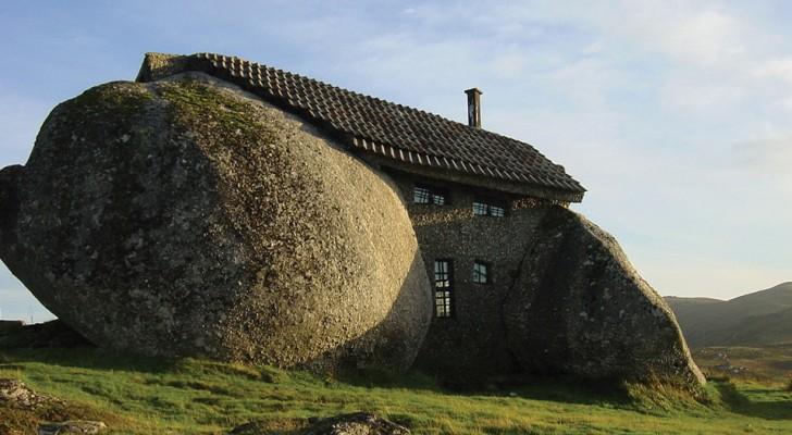 La maison nichÃ©e dans la pierre.