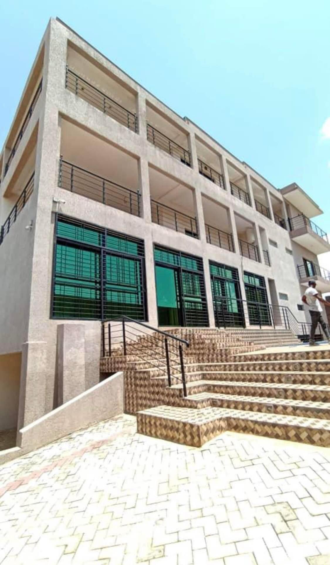 Vente d'un Immeuble à 1.250.000.000 FCFA  : Abidjan-Cocody-Riviera (Rivera 3)