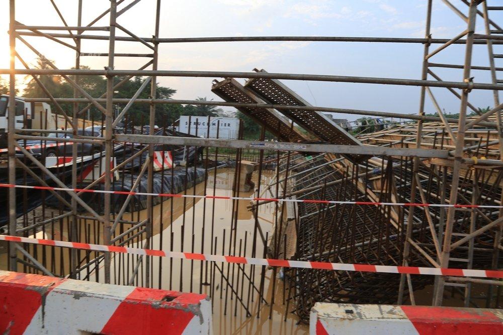 Abidjan : Un échafaudage du chantier de l’échangeur s’est écroulé à Yopougon.