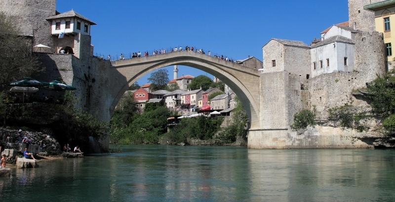 Le pont de Mostar reconstruit.