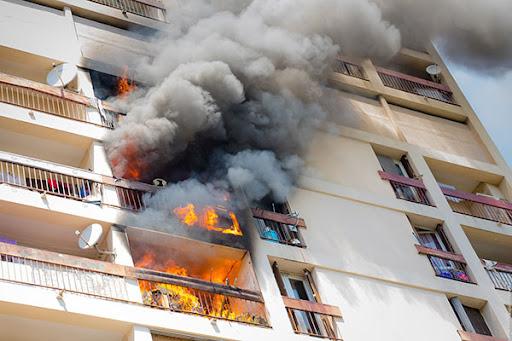 Les raisons pour lesquelles un appartement peut prendre feu.