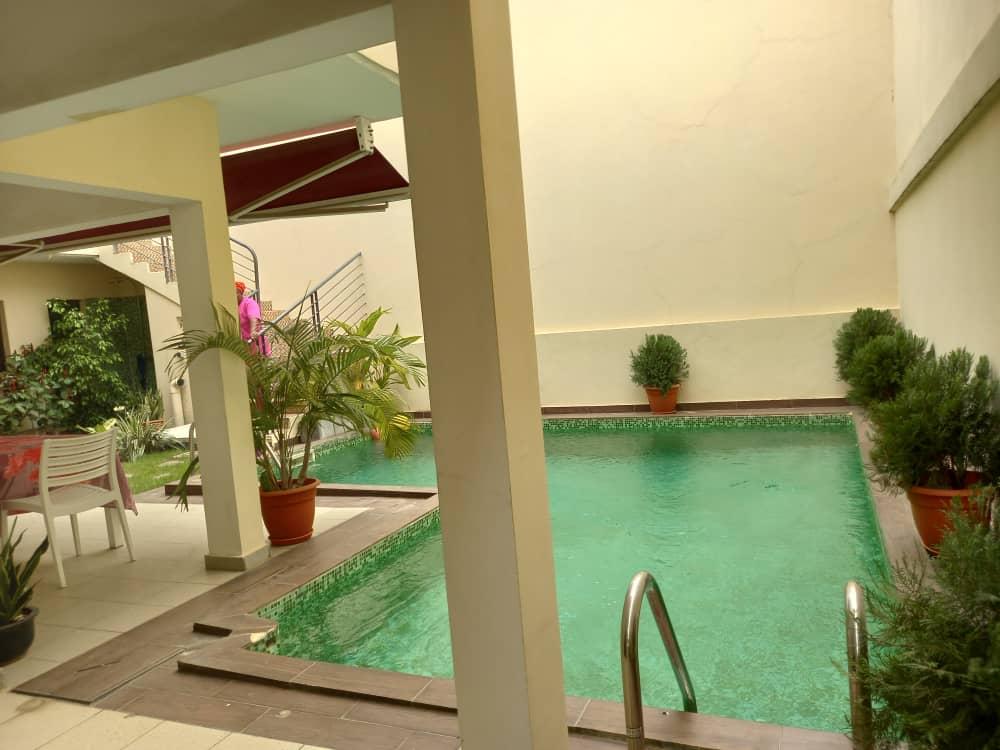 Location d'une Maison / Villa : Abidjan-Cocody-Riviera (SYNACCASCI )