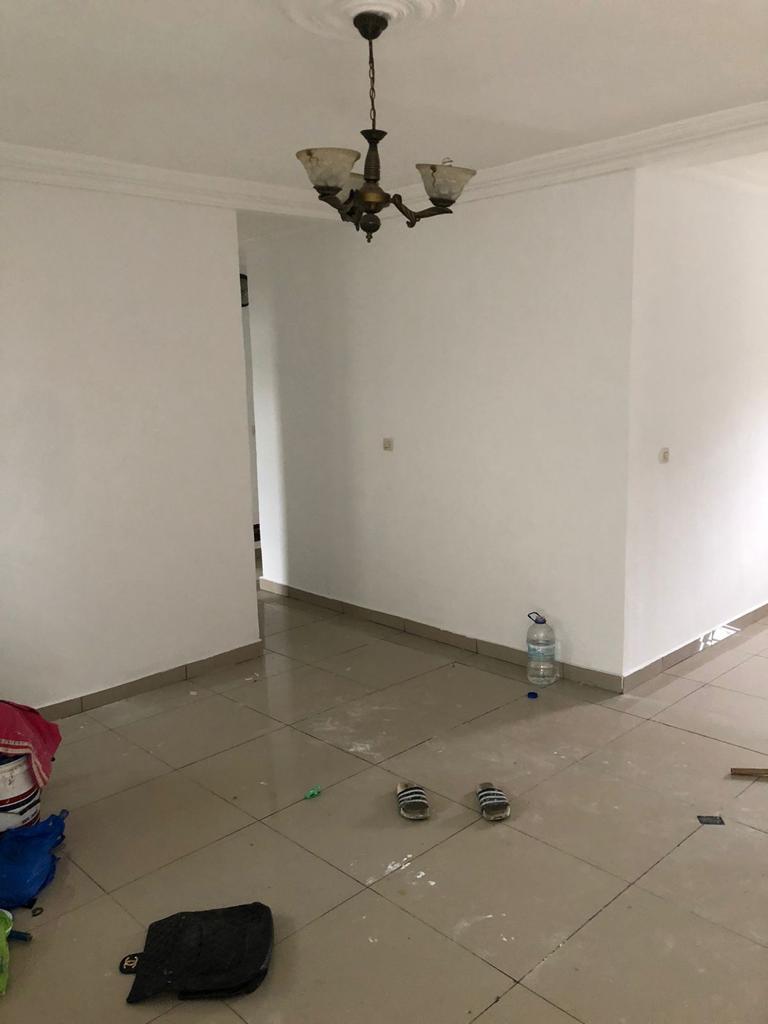 Vente d'un Appartement : Abidjan-Cocody-Riviera (M'Badon)
