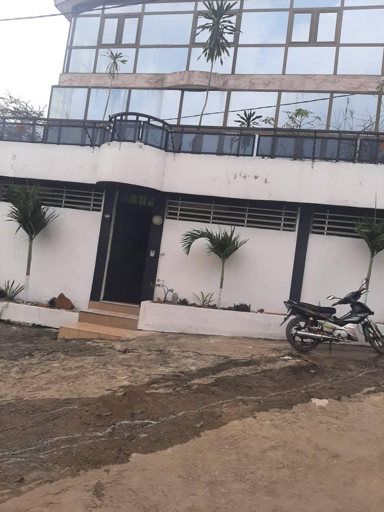 Vente d'une Maison / Villa : Abidjan-Cocody-Angré (SOLEIL 2)