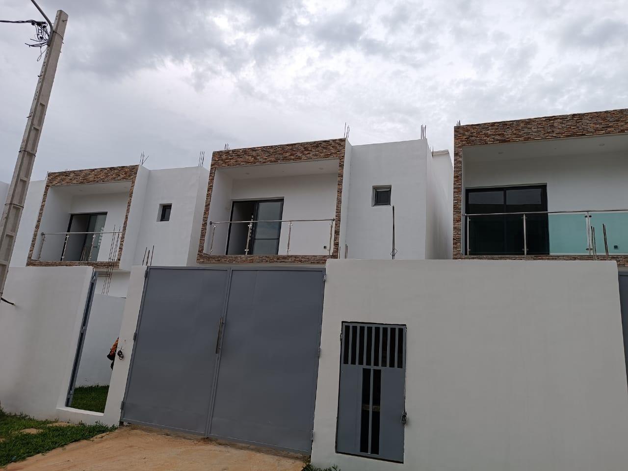 Vente d'une Maison / Villa : Abidjan-Cocody-Angré (Djorobite)