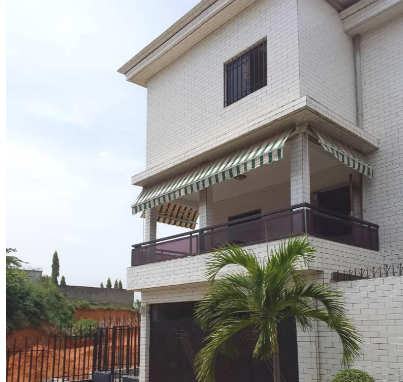 Location d'une Maison / Villa : Abidjan-Cocody-Riviera (SYNACASSI 2)