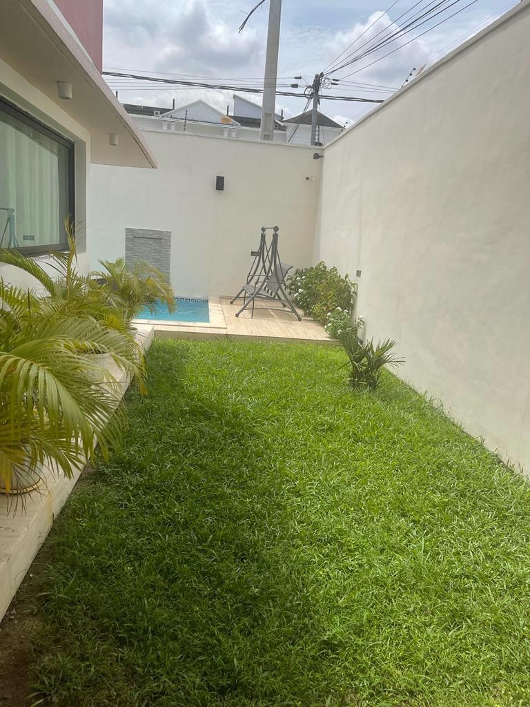 Location d'une Maison / Villa de 5 pièce(s) à 1.500.000 FCFA : Abidjan-Cocody-Riviera (riviera bonoumin)