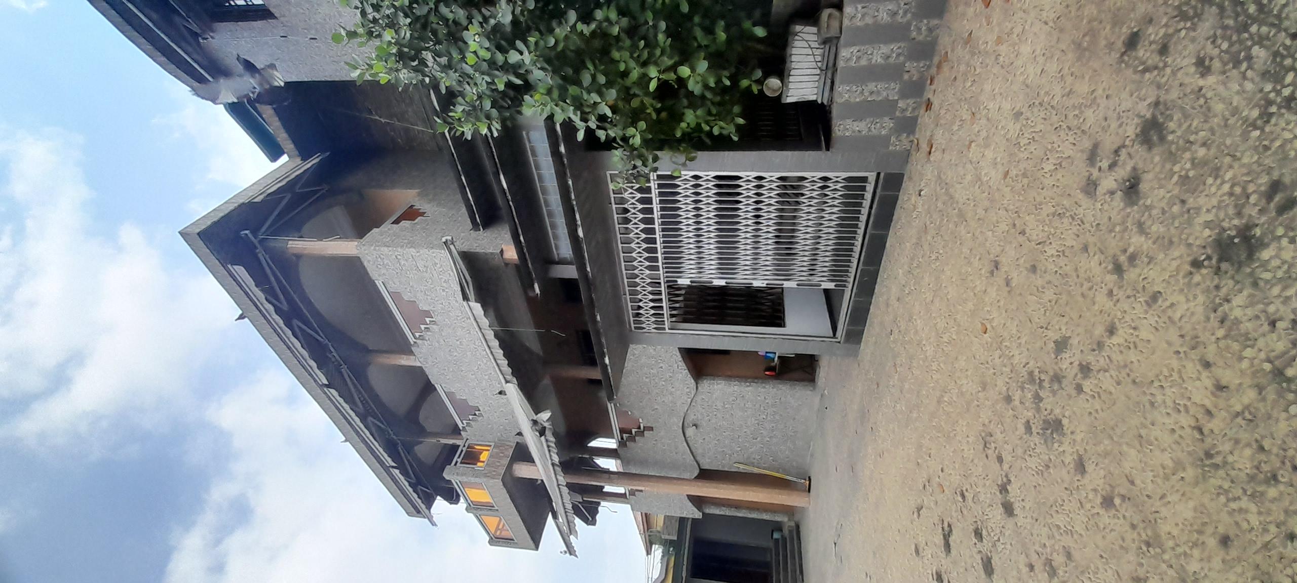 Vente d'une Maison / Villa de 6 pièce(s) à 265.000.000 FCFA : Abidjan-Cocody-Angré (Angré 8e tranche)