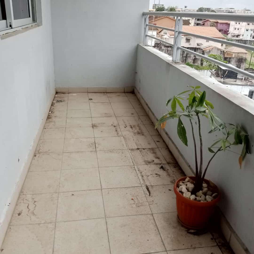 Location d'un Appartement : Abidjan-Cocody-Angré (SOLIEL 3)