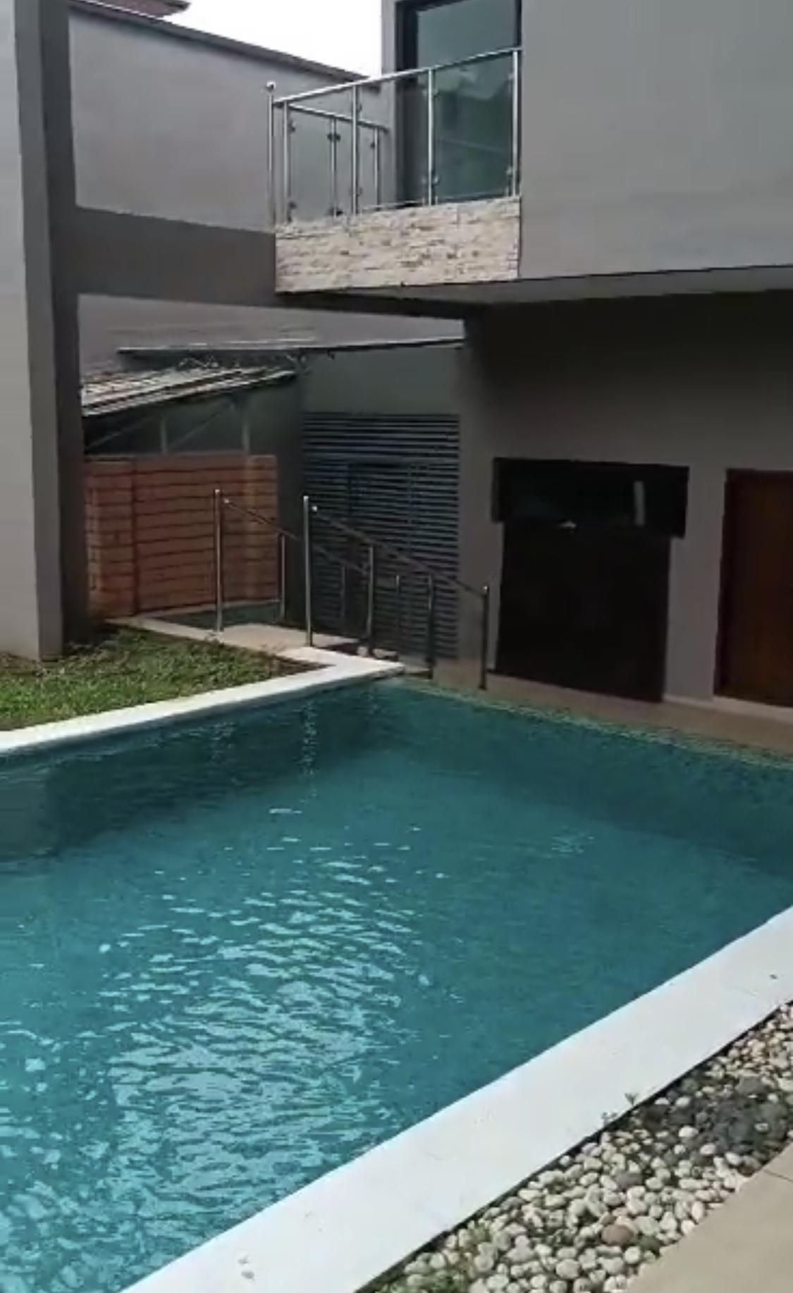 Vente d'une Maison / Villa de 10 pièce(s) à 1.400.000.000 FCFA : Abidjan-Cocody-Riviera (Rivera 4)