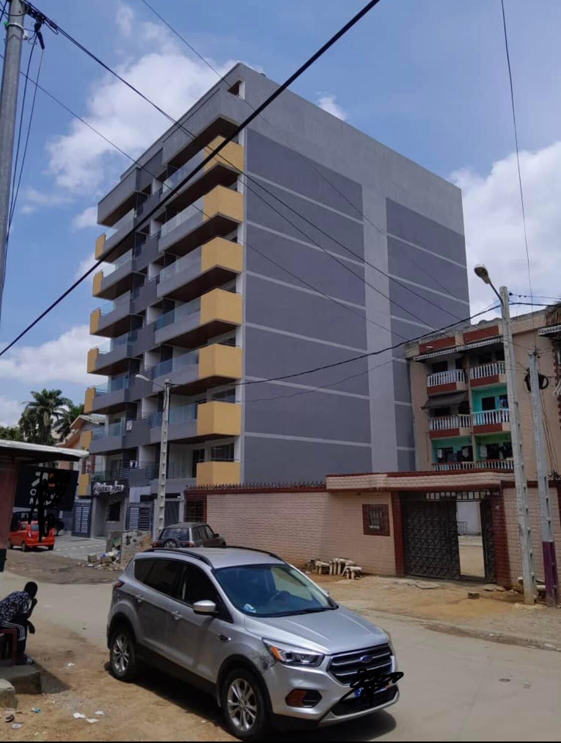 Vente d'un Immeuble : Abidjan-Cocody-2 Plateaux (ll plateaux 7 )
