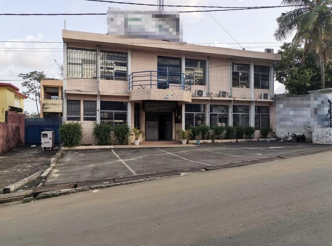 Vente d'une Maison / Villa de 12 pièce(s) à 1.250.000.000 FCFA : Abidjan-Cocody-Riviera (Rivera 3)