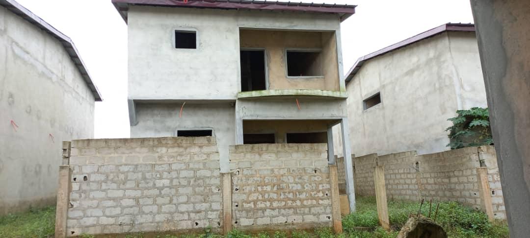 Vente d'une Maison / Villa de 4 pièce(s) à 45.000.000 FCFA : Abidjan-Bingerville (Bingerville )