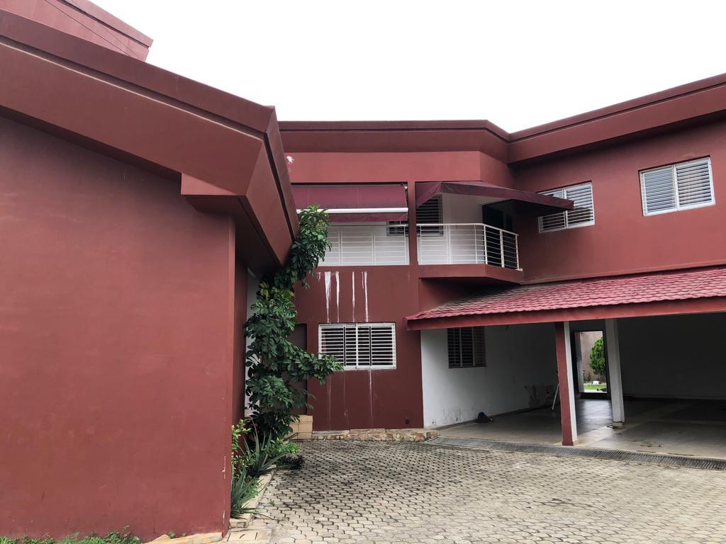 Vente d'une Maison / Villa de 11 pièce(s) à 1.500.000.000 FCFA : Abidjan-Cocody-Riviera (Rivera 4)