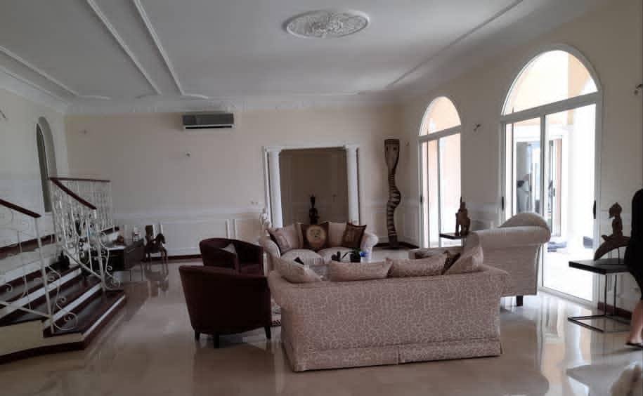 Vente d'une Maison / Villa de 11 pièce(s) à 1.500.000.000 FCFA : Abidjan-Cocody-Riviera (Rivera 4)