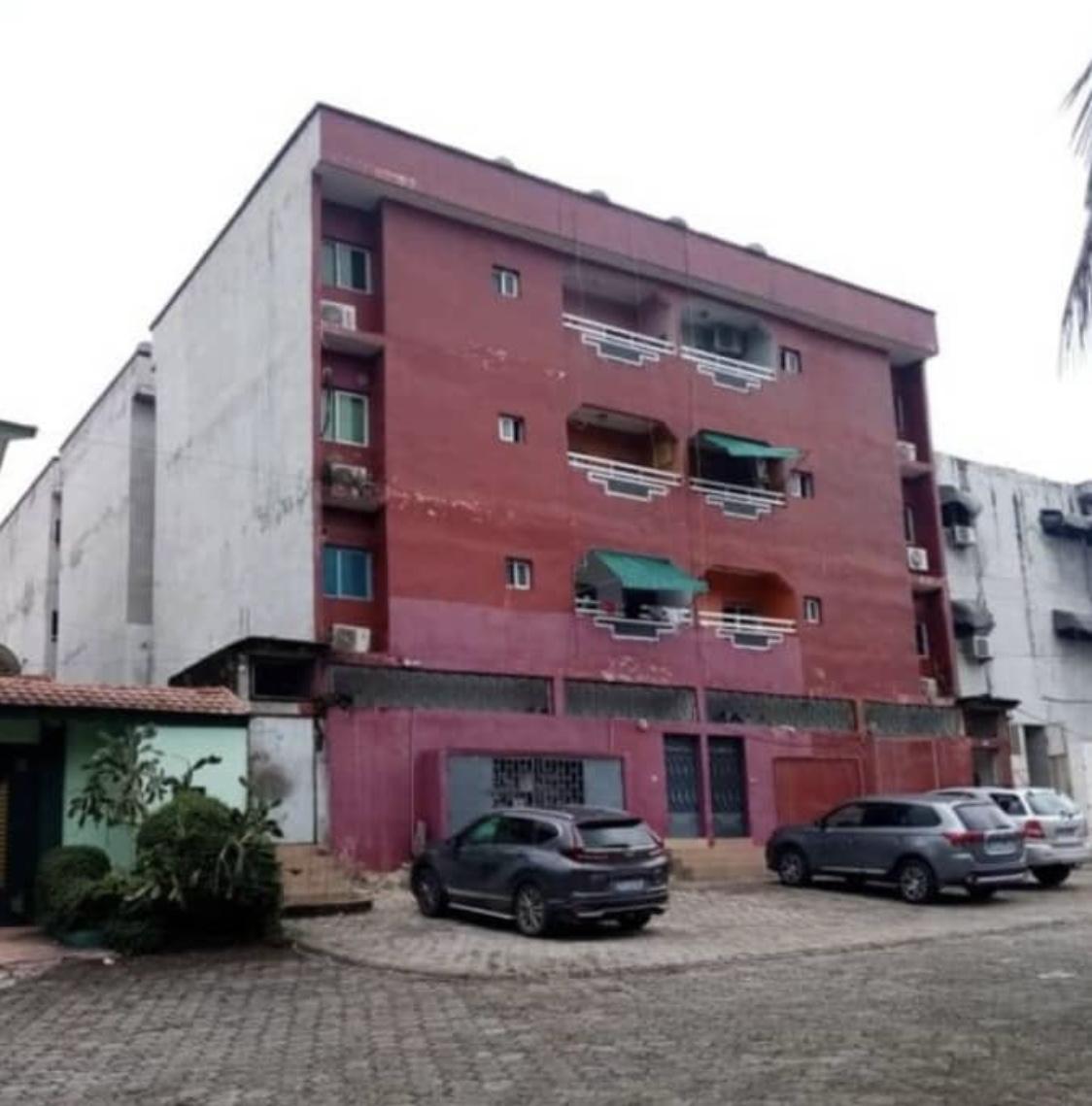 Vente d'un Immeuble à 5.500.000.000 FCFA  : Abidjan-Cocody-Angré (Angre 7)