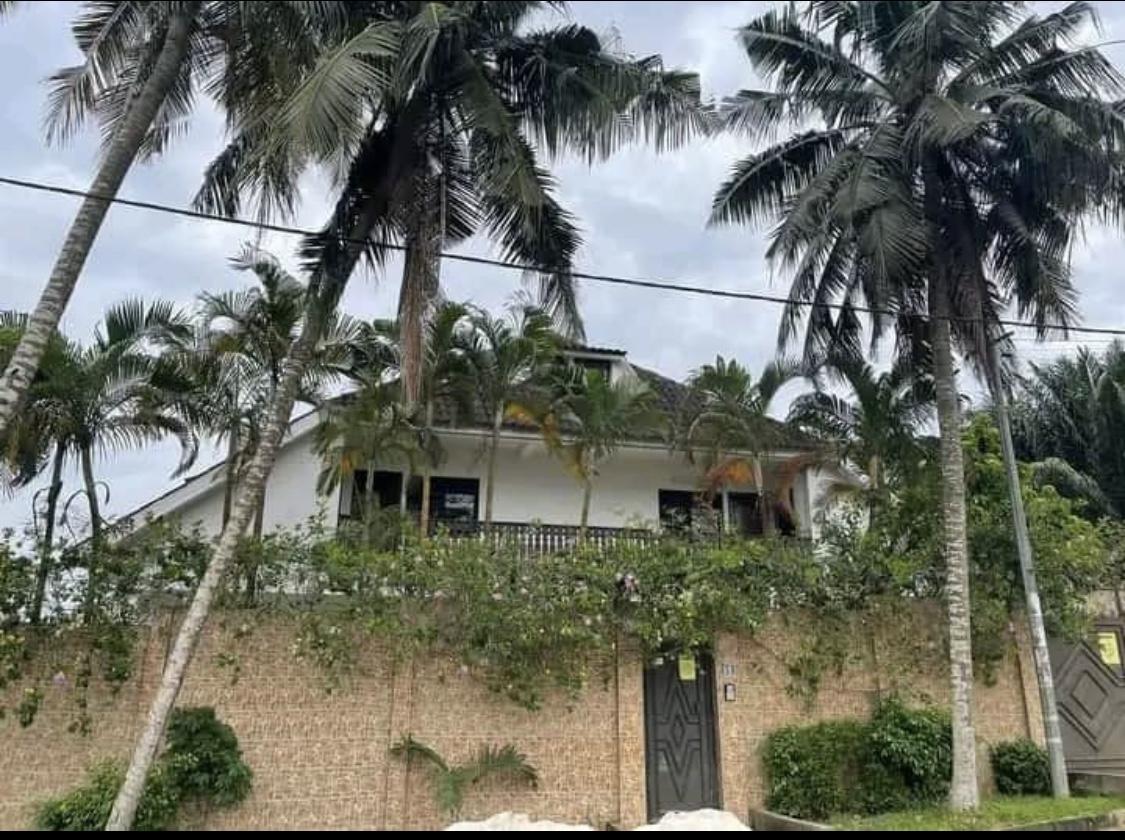 Vente d'une Maison / Villa : Abidjan-Cocody-Riviera (Cocody bonoumin )