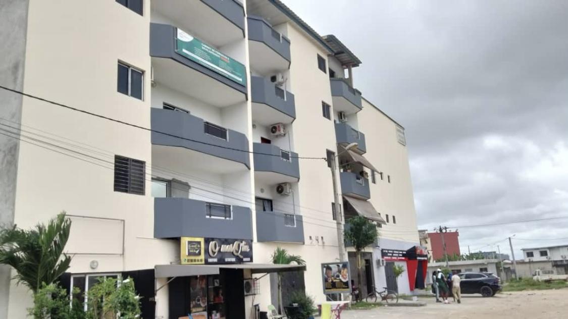 Vente d'un Immeuble à 8.000.000.000 FCFA  : Abidjan-Cocody-Riviera (Cocody faya )