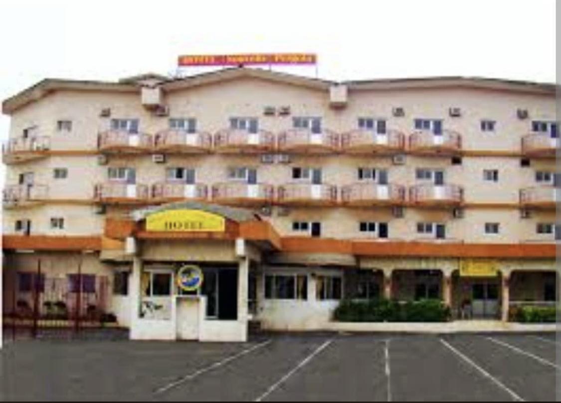 Vente d'un Hôtel : Abidjan-Marcory (Zone 4)