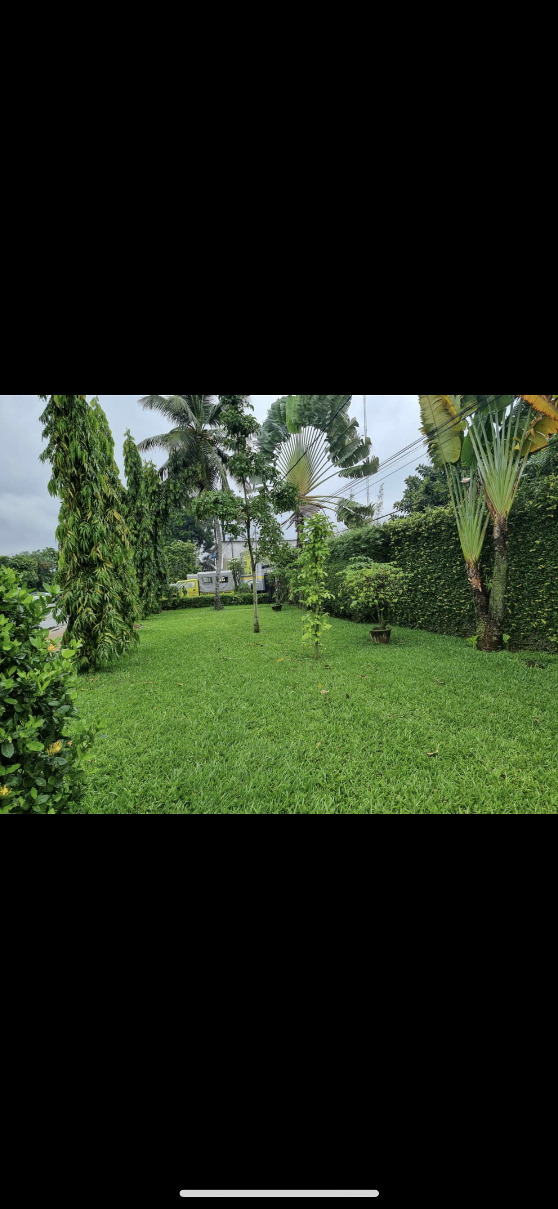 Vente d'une Maison / Villa de 6 pièce(s) à 850.000.000 FCFA : Abidjan-Cocody centre (Cocody Dange )