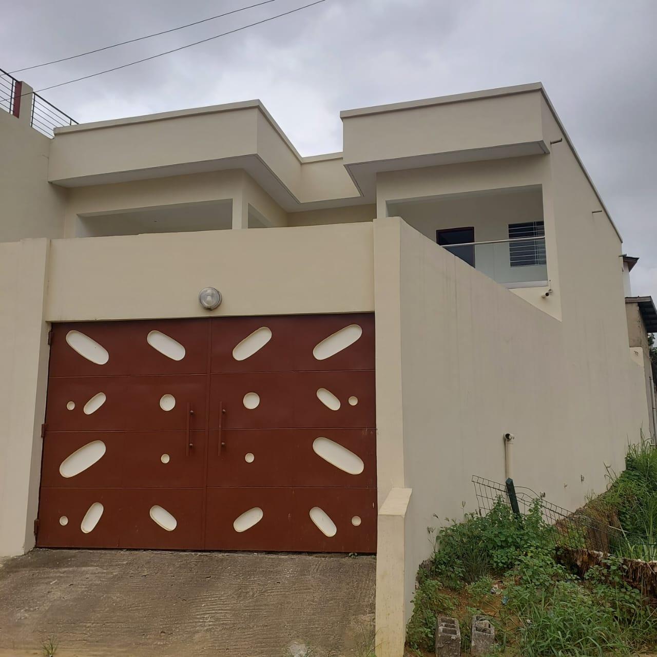 Vente d'une Maison / Villa de 5 pièce(s) à 260.000.000 FCFA : Abidjan-Cocody-Riviera (COCODY)