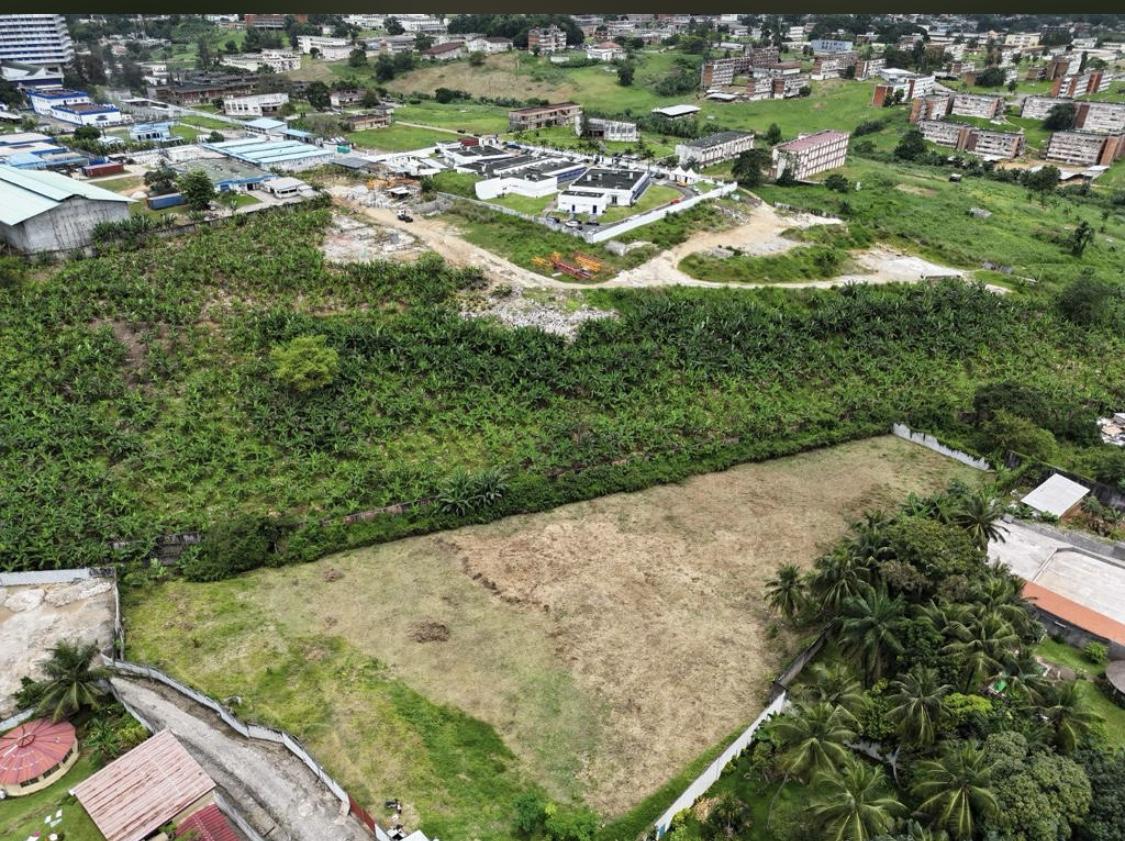 Vente d'un Terrain à 6.500.000 FCFA  : Abidjan-Cocody centre (Cocody )
