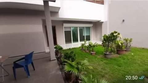Vente d'une Maison / Villa : Abidjan-Cocody-2 Plateaux (Cocody 2)