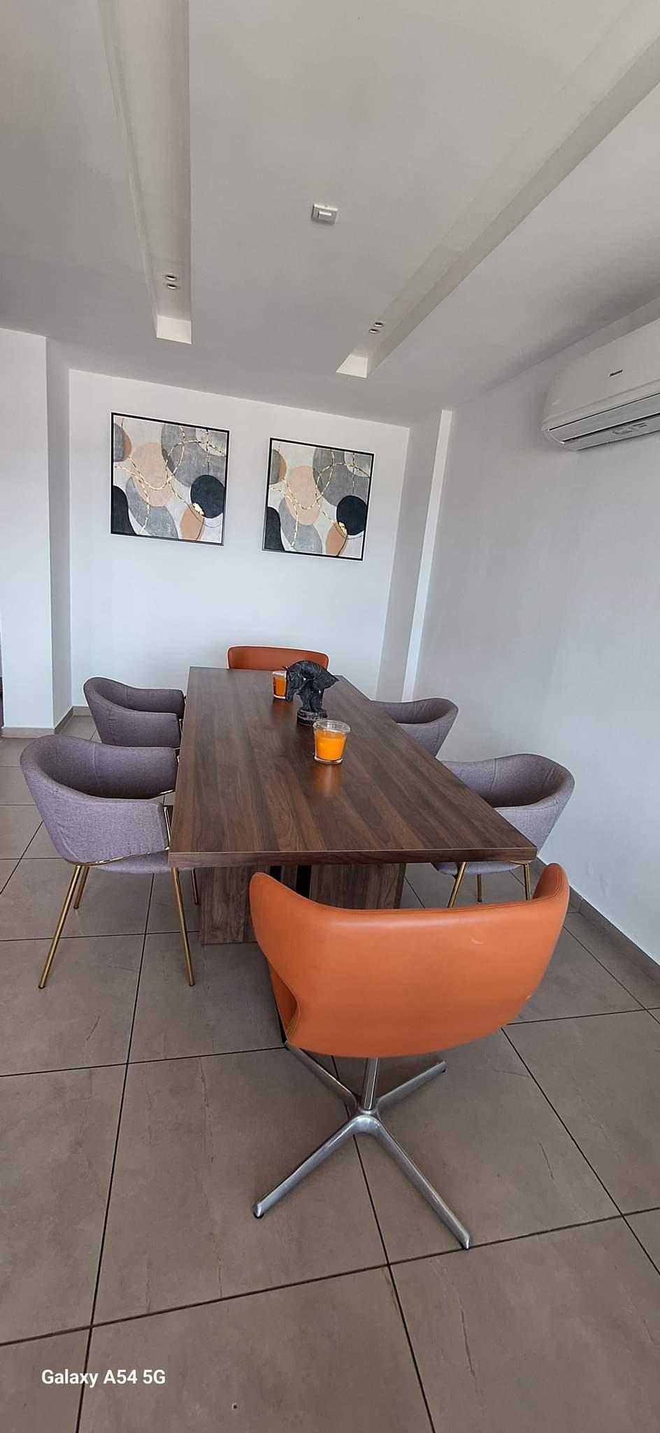 Location meublée d'un Appartement de 4 pièce(s) à 180.000 FCFA : Abidjan-Marcory (Zone4)