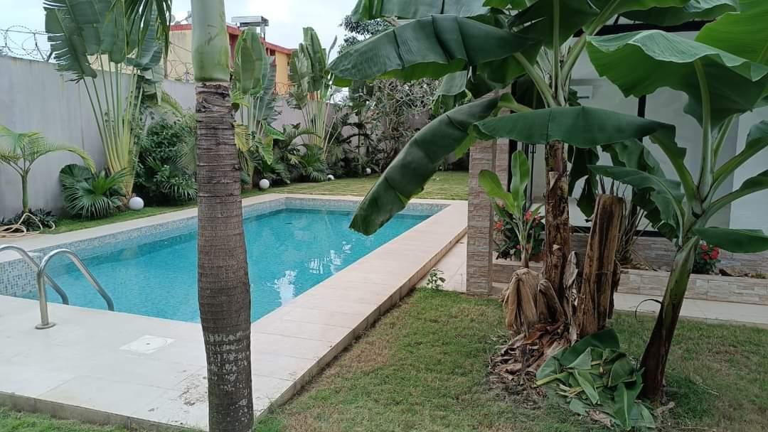 Location d'une Maison / Villa de 4 pièce(s) à 250.000 FCFA : Abidjan-Marcory (Bietry)