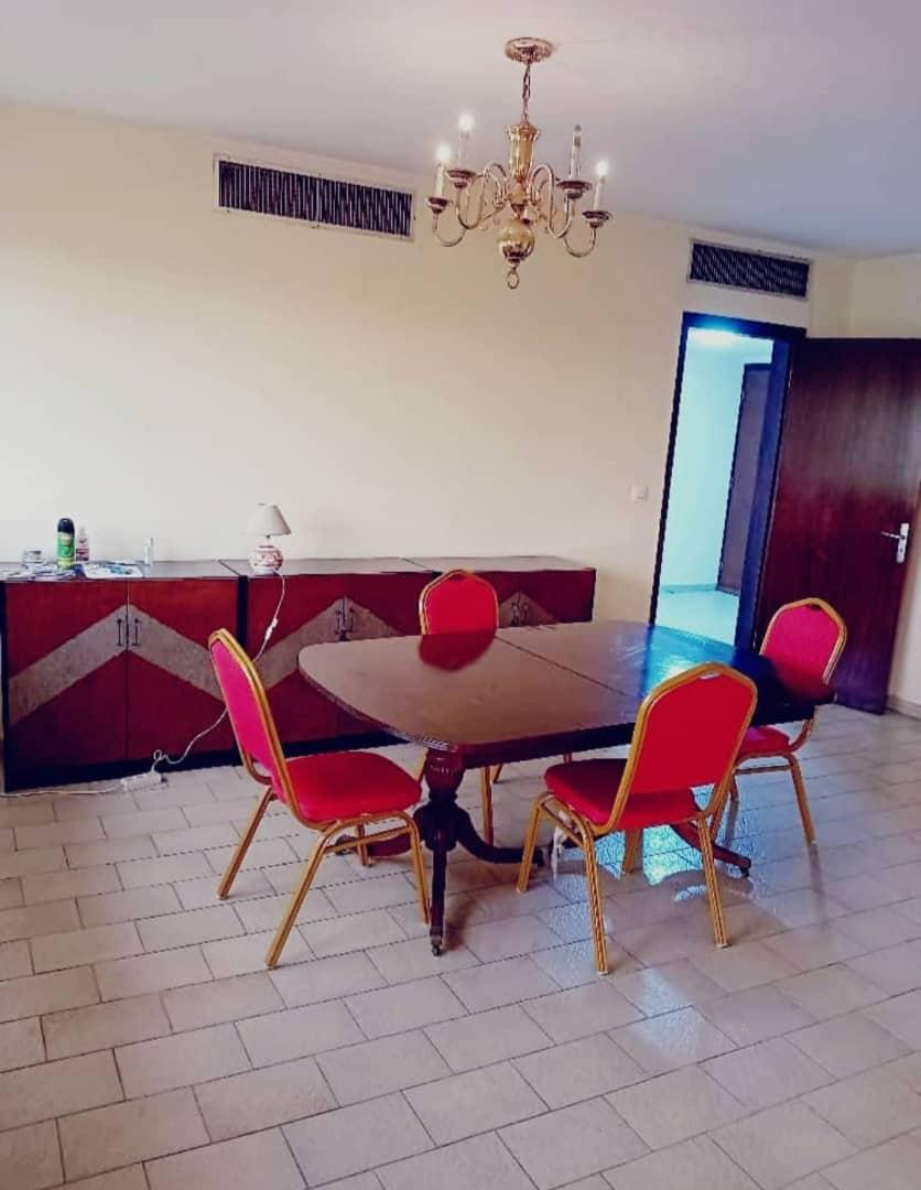 Location meublée d'un Appartement de 2 pièce(s) à 60.000 FCFA : Abidjan-Plateau (Indenié)