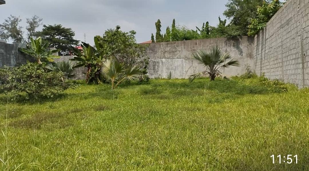 Vente d'un Terrain : Abidjan-Cocody-Riviera (Riviera golf )