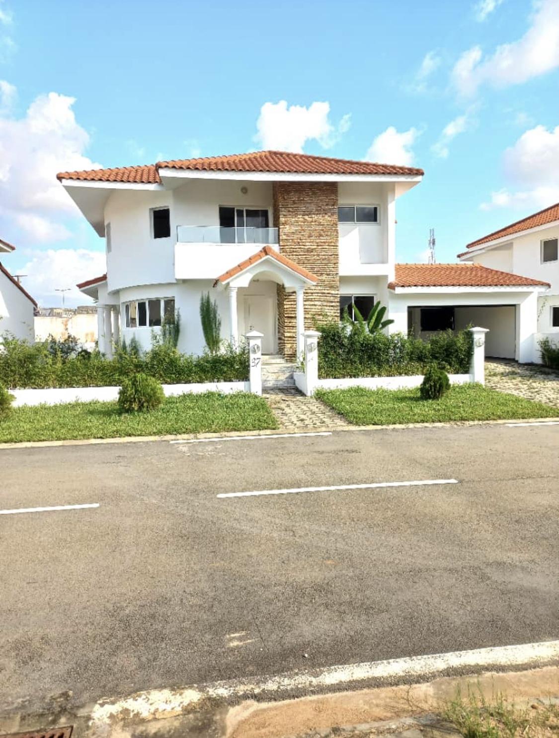 Vente d'une Maison / Villa : Abidjan-Cocody-Riviera (Faya )