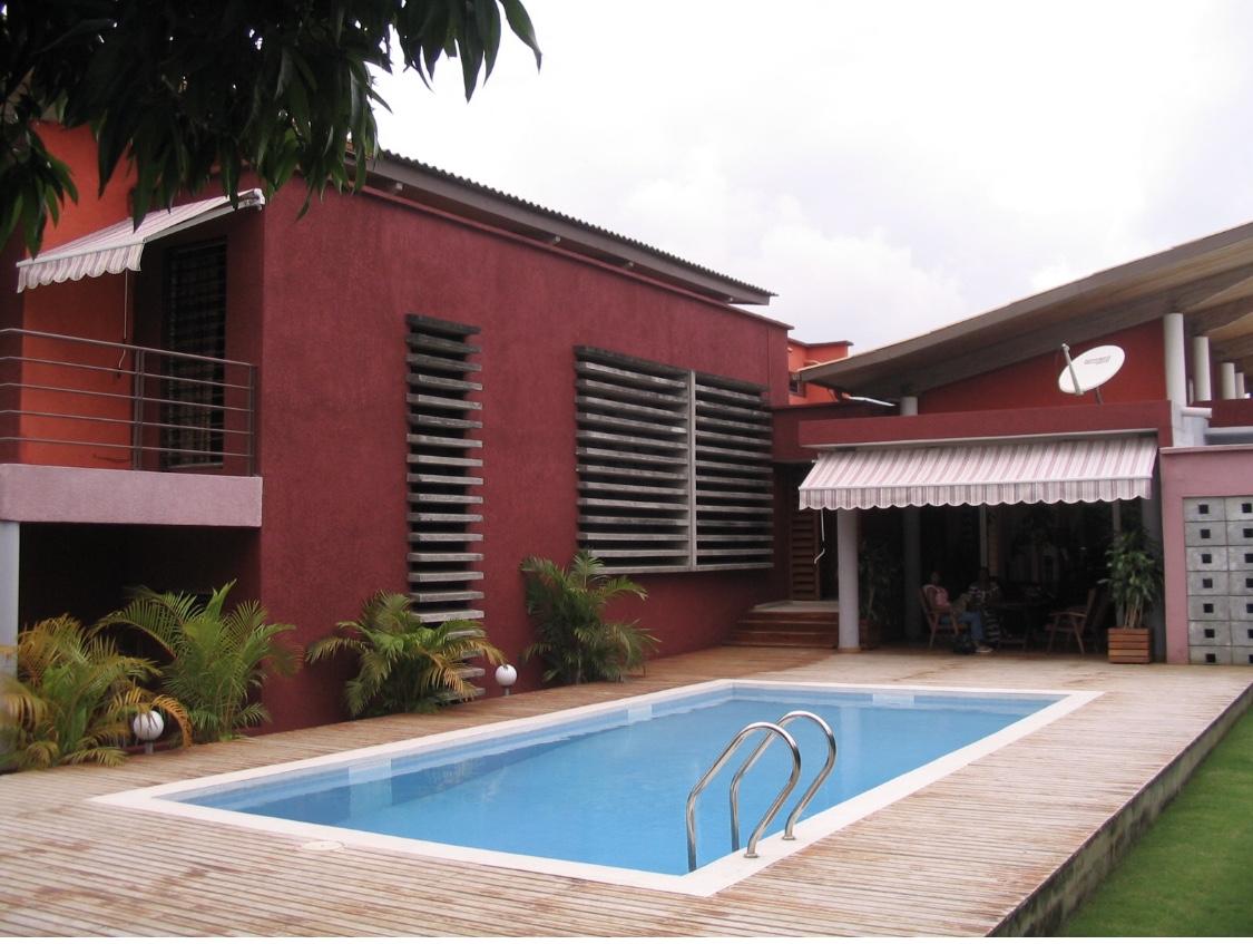 Vente d'une Maison / Villa de 9 pièce(s) à 500.000.000 FCFA : Abidjan-Cocody-Riviera (Rivera attoban )