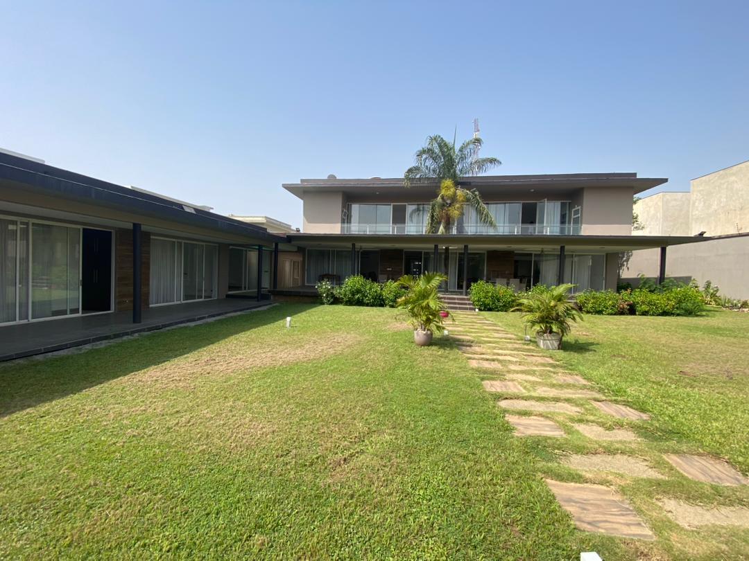 Vente d'une Maison / Villa : Abidjan-Cocody-Riviera (golf 4)
