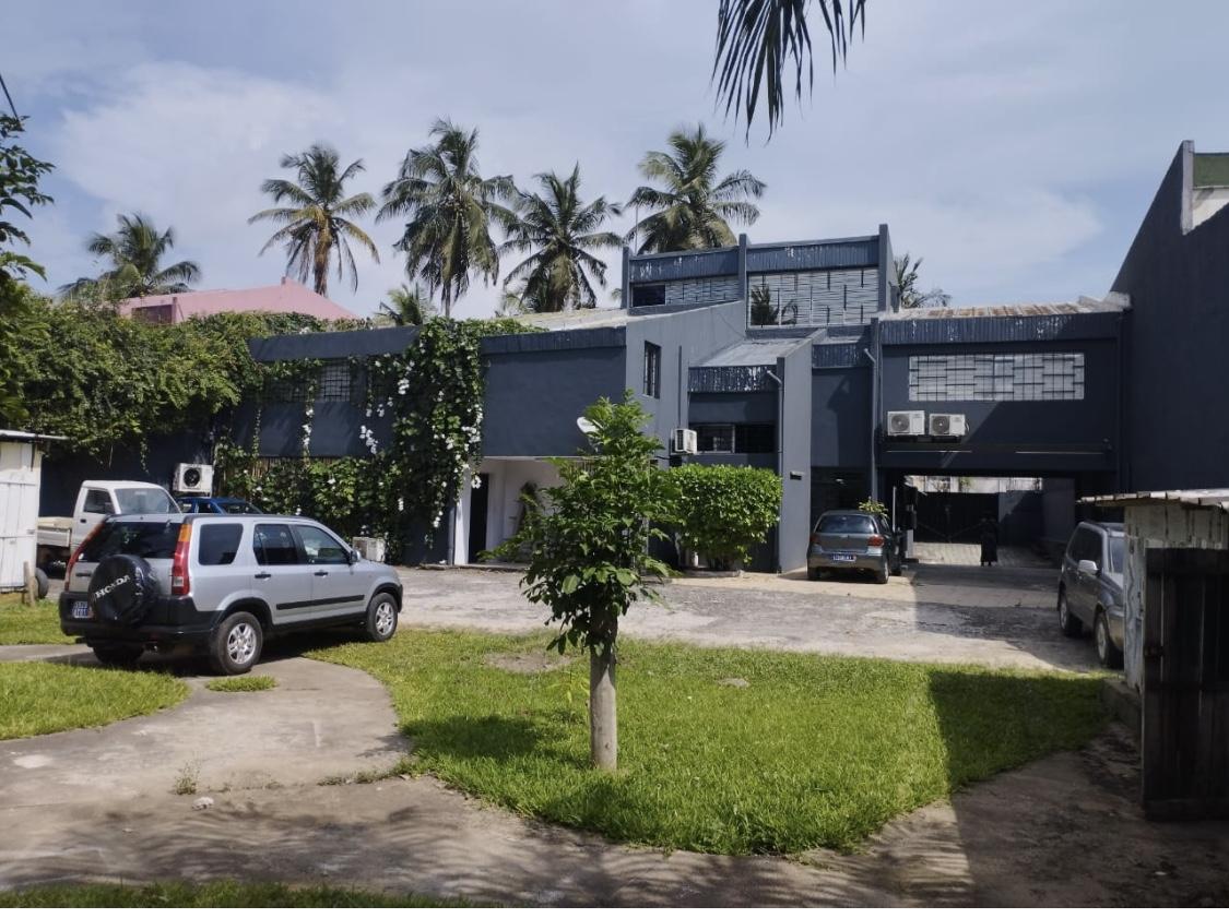 Vente d'un Bureau à 1.600.000.000 FCFA  : Abidjan-Cocody-2 Plateaux (Cocody vallon )