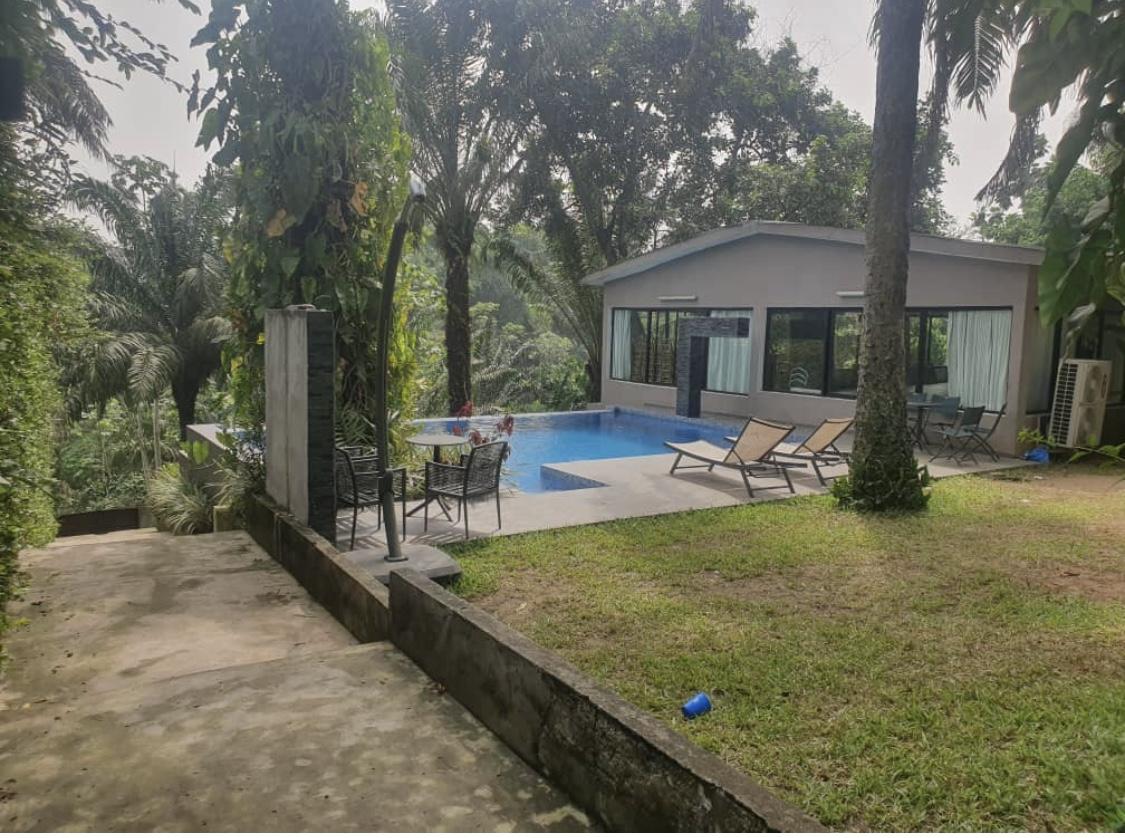 Vente d'une Maison / Villa de 14 pièce(s) à 1.500.000.000 FCFA : Abidjan-Cocody-2 Plateaux (Cocody 7)