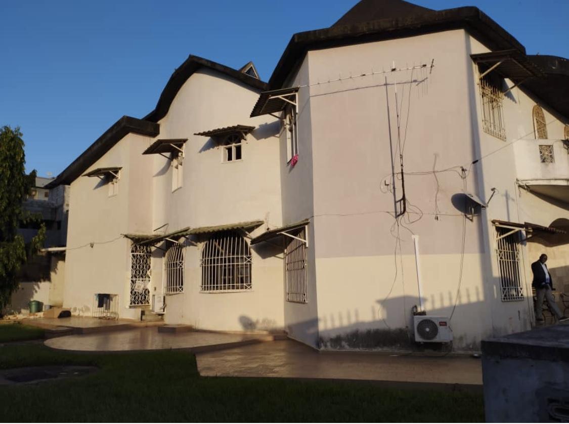 Vente d'une Maison / Villa de 17 pièce(s) à 755.000.000 FCFA : Abidjan-Cocody-Riviera (Cocody Akouedo Attie )