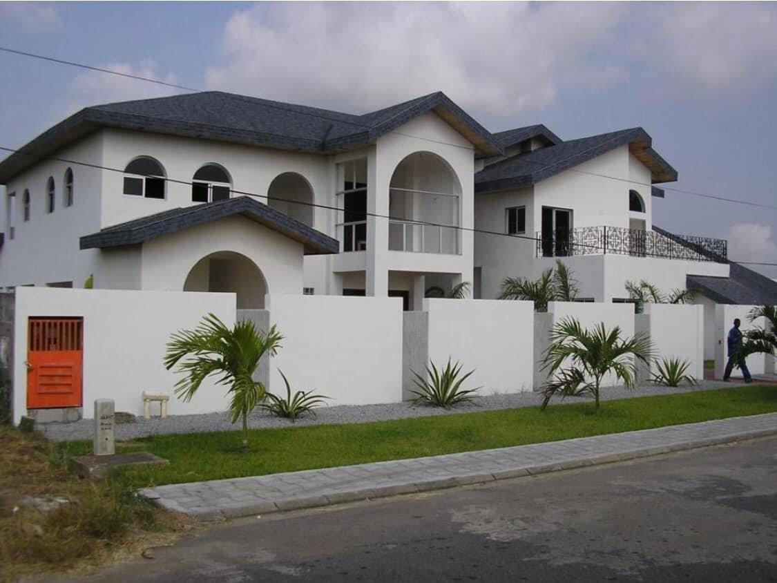 Vente d'une Maison / Villa de 12 pièce(s) à 2.500.000.000 FCFA : Abidjan-Cocody-Riviera (golf 4)