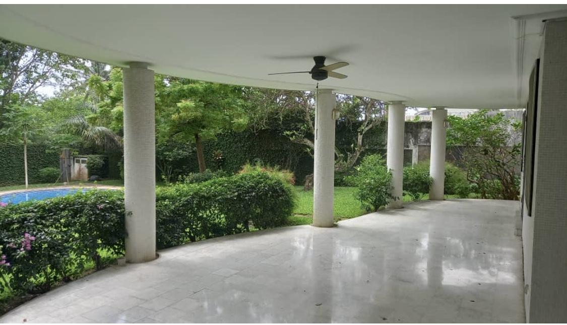 Location d'une Maison / Villa de 6 pièce(s) à 3.000.000 FCFA : Abidjan-Cocody-Riviera (Rivera golf )