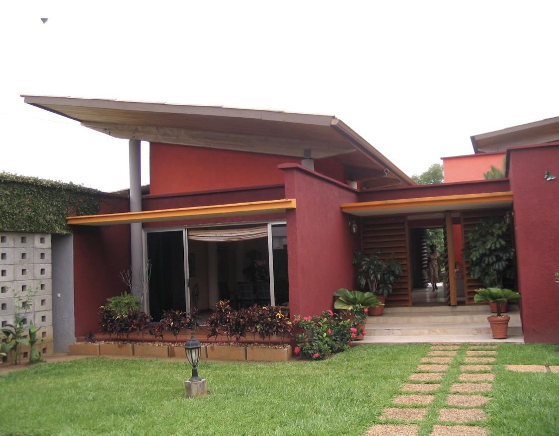 Vente d'une Maison / Villa de 9 pièce(s) à 500.000.000 FCFA : Abidjan-Cocody-Riviera (Rivera attoban )