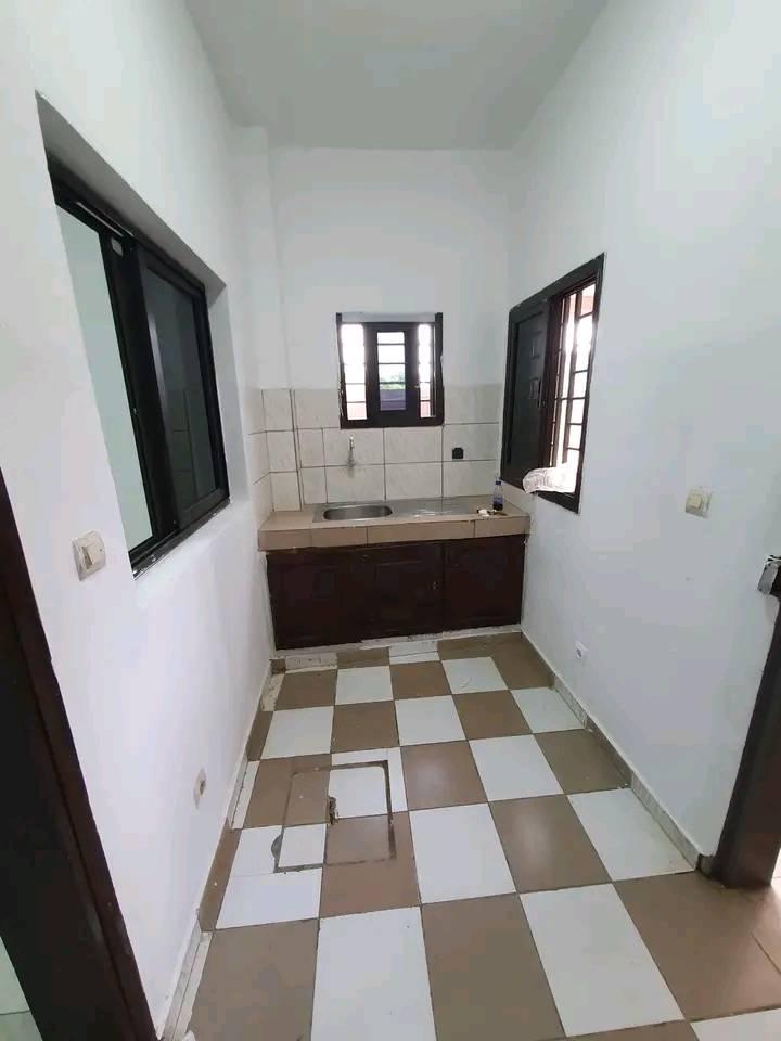 Location d'un Appartement de 2 pièce(s) à 100.000 FCFA : Abidjan-Bingerville (après le super marché bon prix)