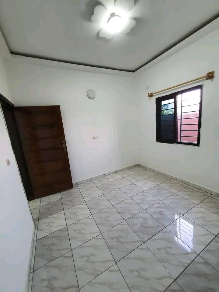 Location d'un Appartement de 2 pièce(s) à 100.000 FCFA : Abidjan-Bingerville (après le super marché bon prix)