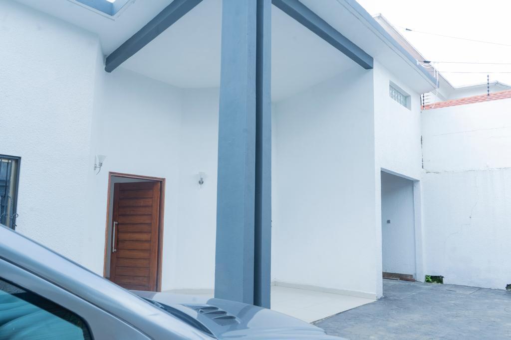 Vente d'une Maison / Villa de 10 pièce(s) à 400.000.000 FCFA : Abidjan-Cocody-2 Plateaux ()