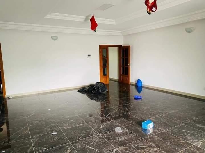 Location d'un Appartement de 3 pièce(s) à 600.000 FCFA : Abidjan-Cocody-Riviera (Palmeraie)