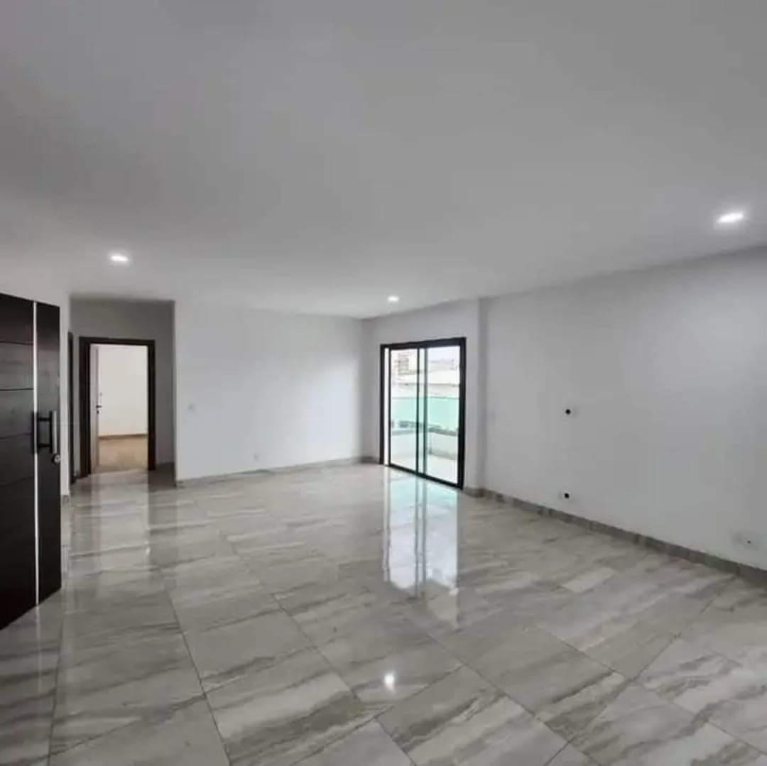 Location d'un Appartement de 3 pièce(s) à 650.000 FCFA : Abidjan-Cocody-Riviera (bonoumin)
