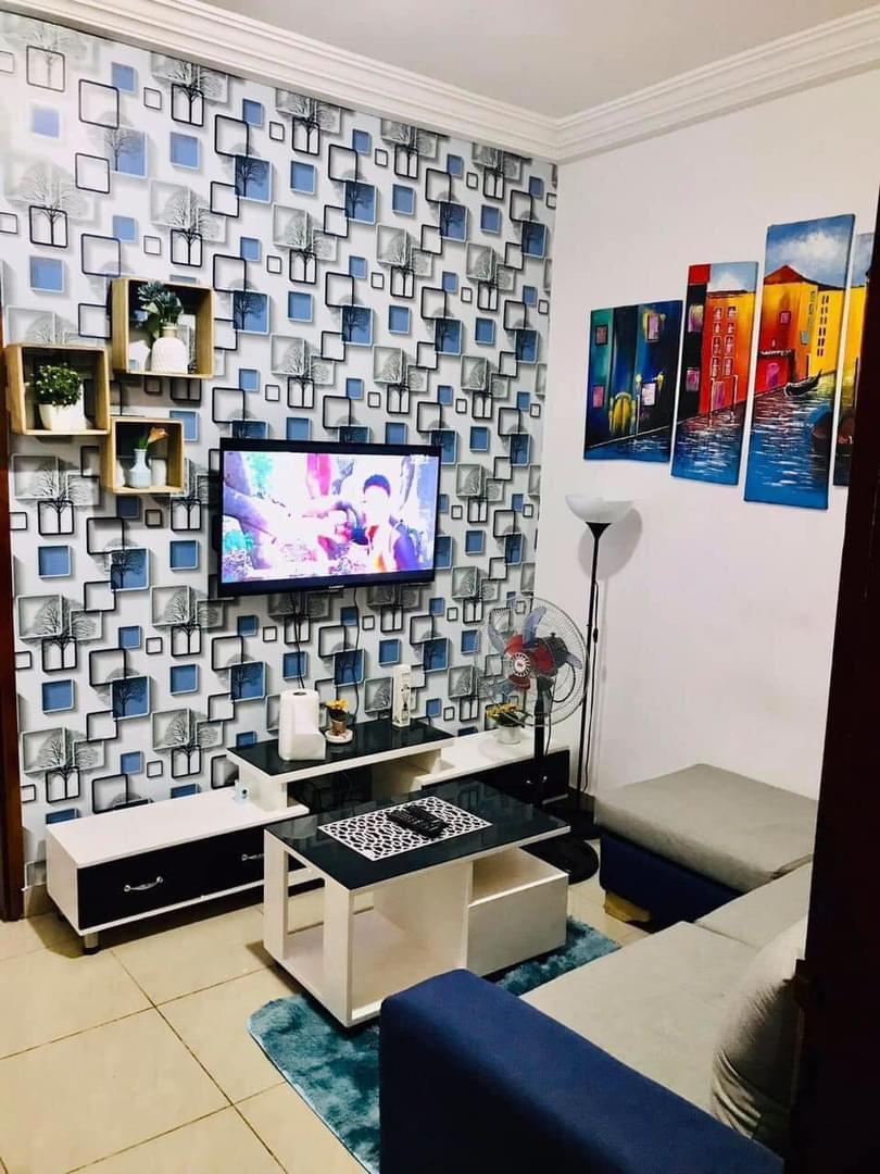 Location meublée d'un Appartement de 2 pièce(s) à 25.000 FCFA : Abidjan-Cocody-Angré (Angre chu )