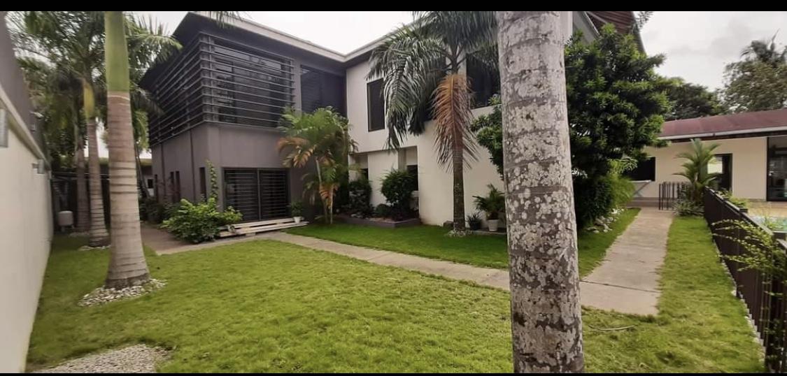 Vente d'une Maison / Villa : Abidjan-Cocody-Riviera (Cocody vallon )