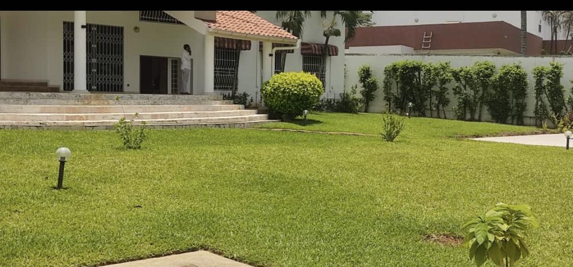 Location d'une Maison / Villa : Abidjan-Cocody-Riviera (Rivera golf usa )