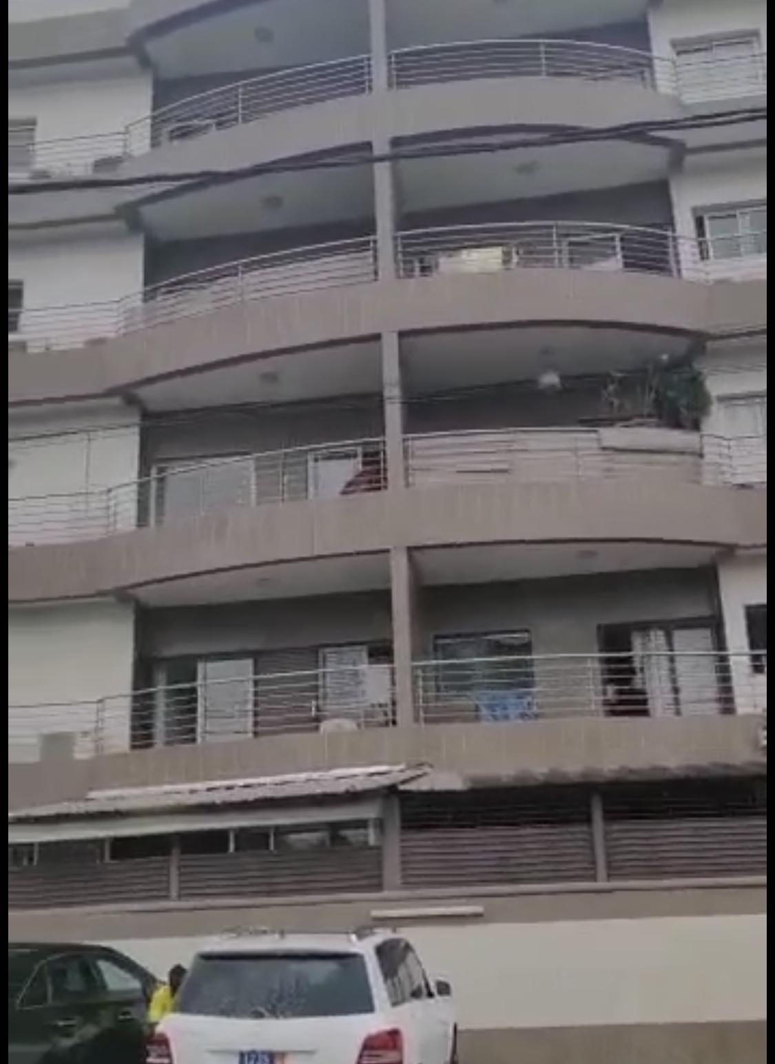 Vente d'un Immeuble à 1.200.000.000 FCFA  : Abidjan-Cocody-2 Plateaux (Rivera 2 )