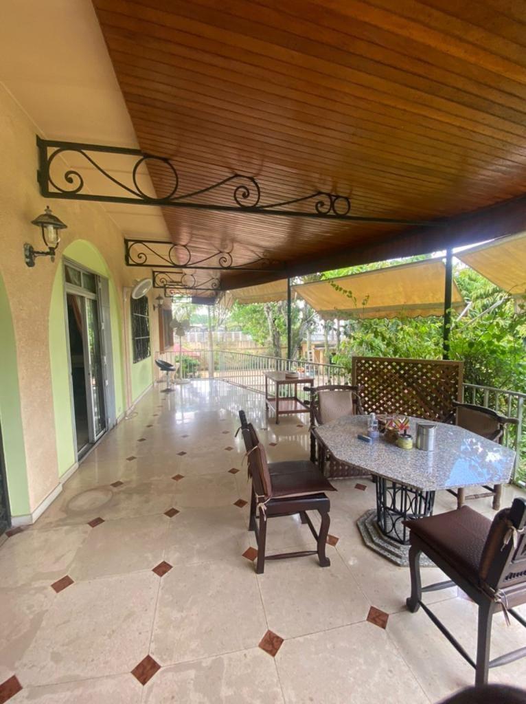 Vente d'une Maison / Villa : Abidjan-Cocody centre (COCODY AMBASSADE HOTEL IVOIRE)